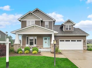 122 Ridgeview Dr, Valparaiso, IN 46385