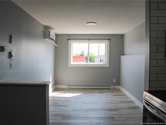 5th image of 1751 Main St #326