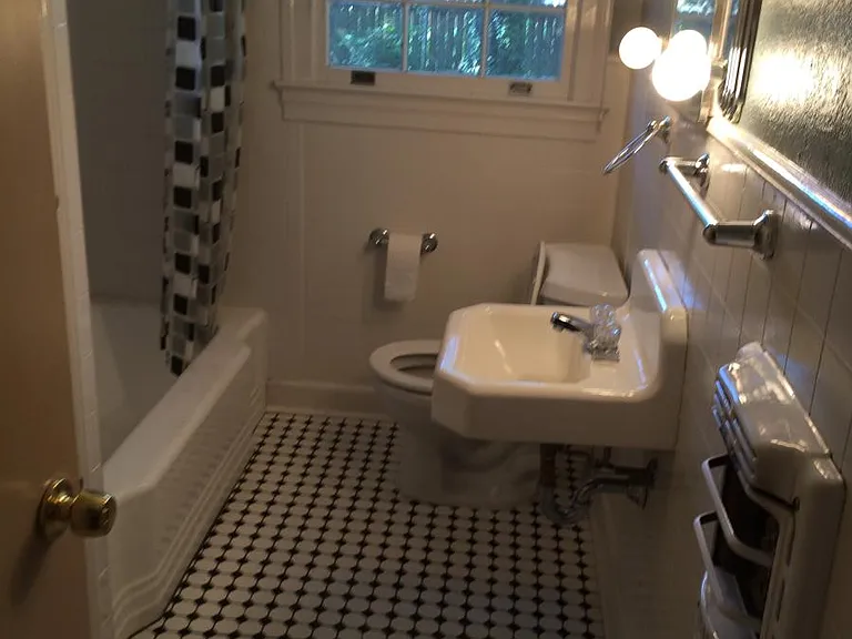 2271 Lee Dr — Photo 14