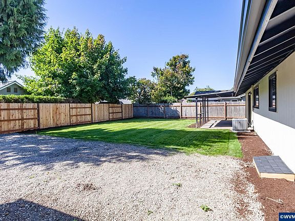 5th image of 4282 Vernon Loop NE