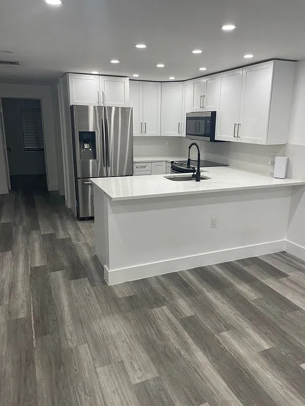 2200 NW 22nd St — Photo 1
