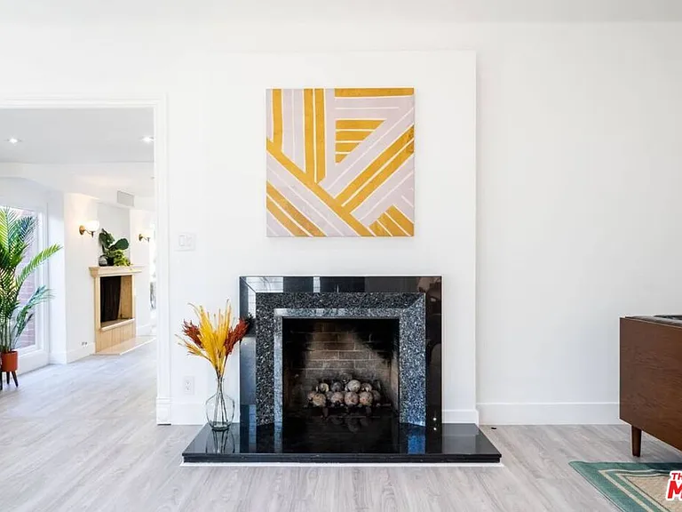 11331 Isleta St — Photo 16