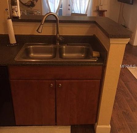 5th image of 206 E South St Unit 1034