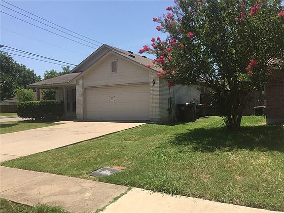 2nd image of 2422 Wisteria Way