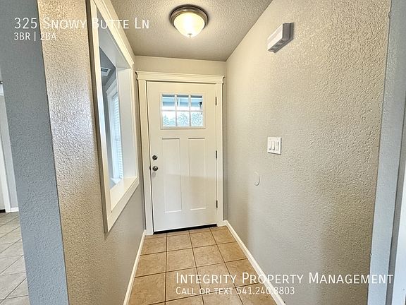 4th image of 325 Snowy Butte Ln