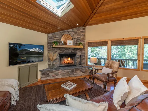 17396 Red Cedar Ln #10, Bend, OR 97707