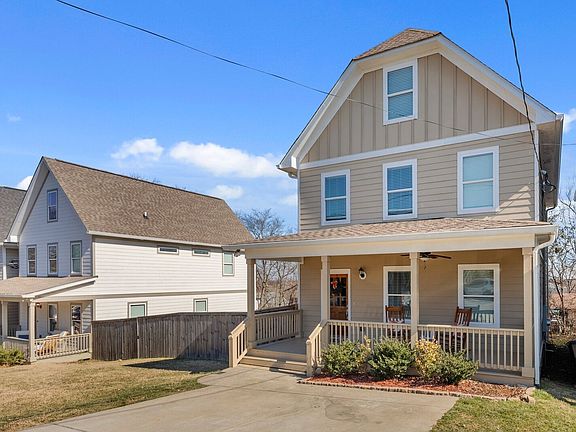3rd image of 3206 Anderson Pl