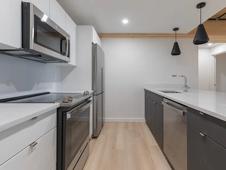 11 Lenox St #401 — Photo 4