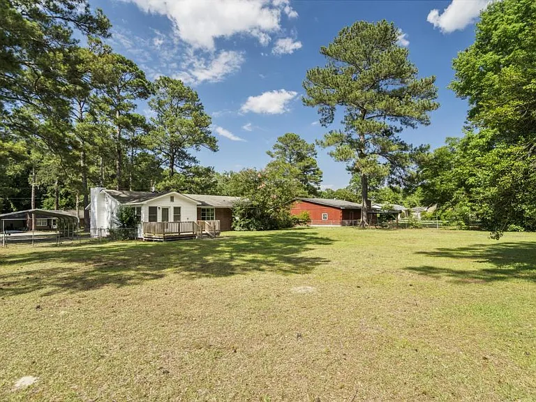 154 Forest Dr — Photo 3