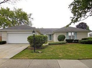 1623 E Barberry Ln, Mount Prospect, IL