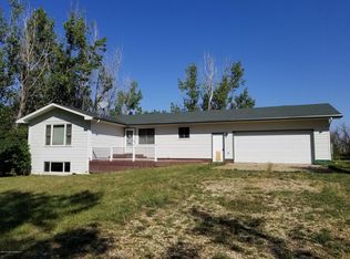 1415 37th St E, Dickinson, ND 58601