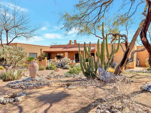725 W Paseo Santa Isabel, Green Valley, AZ 85622
