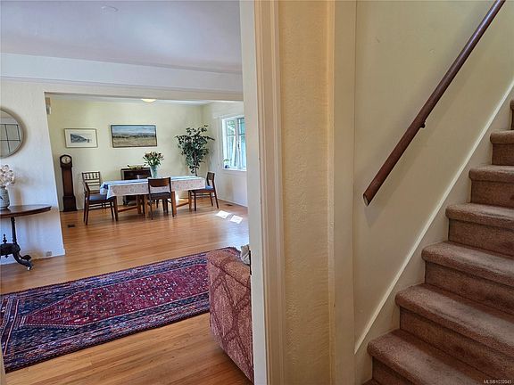 5th image of 2125 Hall Rd