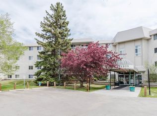 Lord Nelson The, Edmonton, AB T6H 5K5