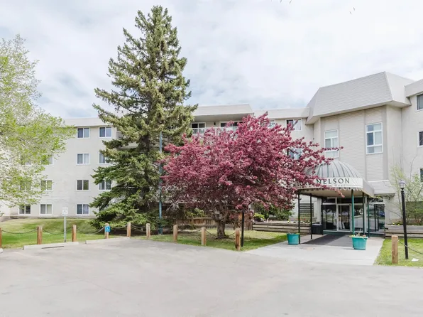 5125 Riverbend Rd NW #126, Edmonton, AB T6H 5K5