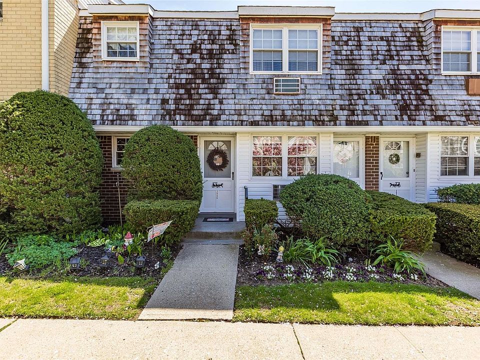 1st image of 3906 Wilshire Lane #3906