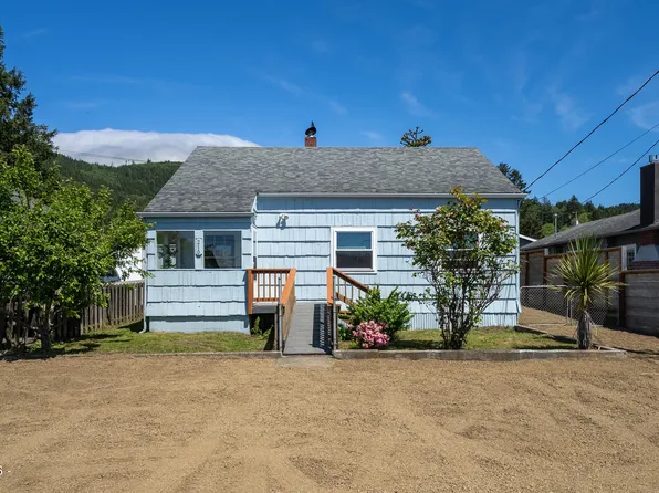 210 Acacia Ave, Garibaldi, OR 97118