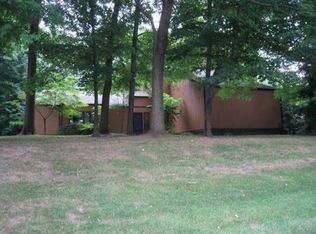 7549 Angel Dr NW, North Canton, OH 44720