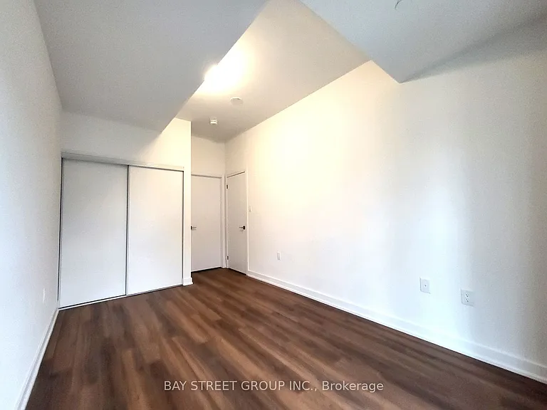 2433 Dufferin St #206 — Photo 14