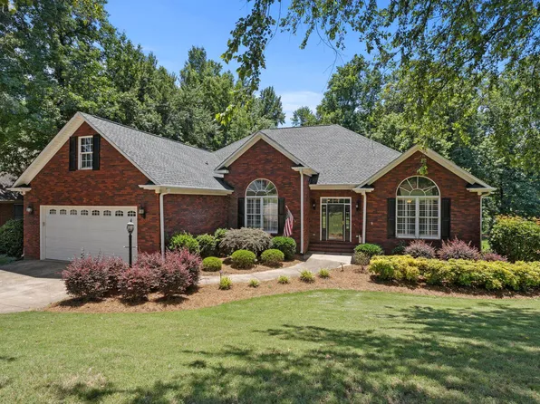 510 Chippendale Ln, Boiling Springs, SC 29316