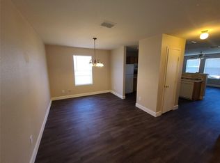 113 Pintail Ln, Sanger, TX 76266