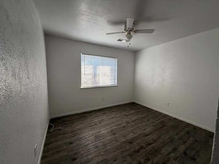 665 S Coalinga St — Photo 13