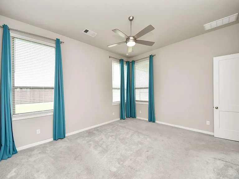 24754 Levante Dr — Photo 41