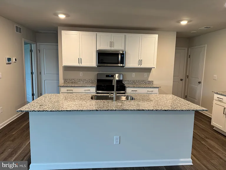 123 Avery Dr — Photo 25