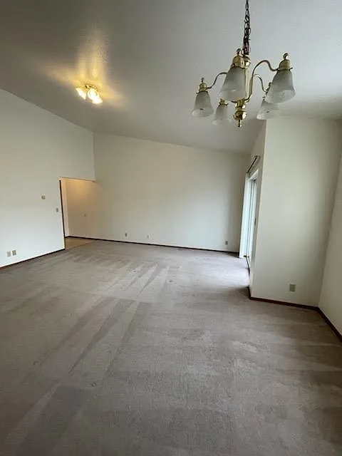 881 Homedale Road, Unit 887 — Photo 4