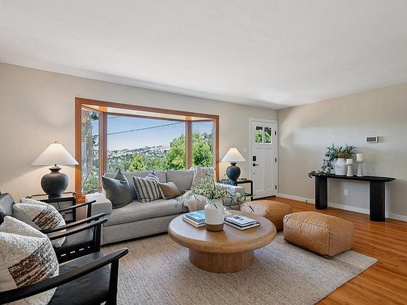 4th image of 9 Francis Avenue