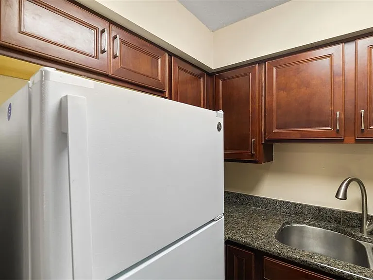 2635 SW 35th Pl #301 — Photo 14