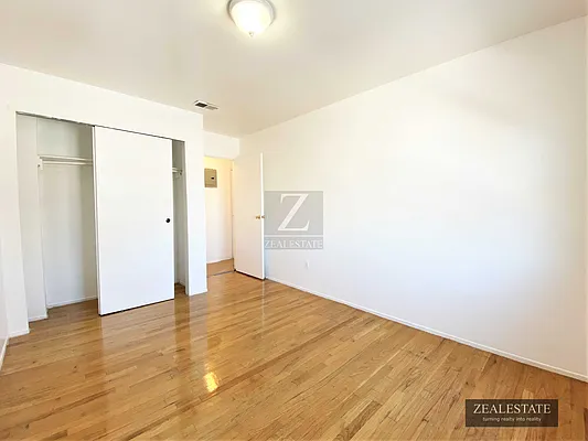 Rented by ZealEstate Group Inc | media 27