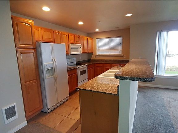 5th image of 1600 Ocean Ave Unit 711
