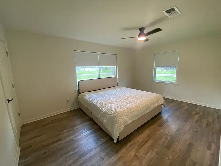 9922 N Parkview Dr — Photo 16