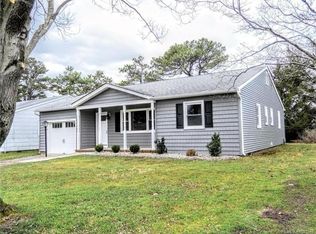 11 Basset Dr, Toms River, NJ 08757