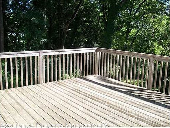 3rd image of 1001 Tower Ct