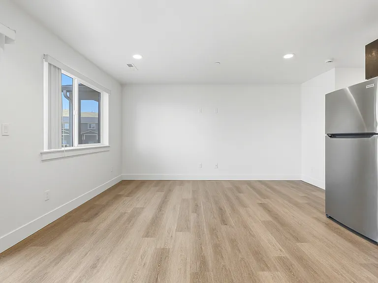 West Vine Townhomes — Photo 26