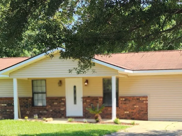 4929 Huntington Dr, Gautier, MS 39553