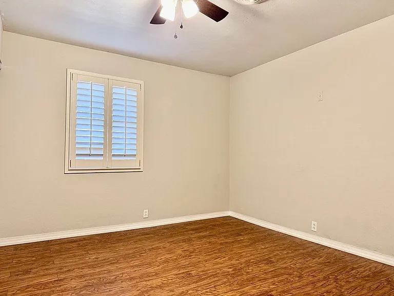 2515 Emerson Dr — Photo 15