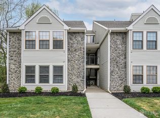 17 Chelmsford Ct, Marlton, NJ 08053