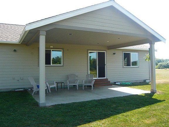 Covered Back Patio Area