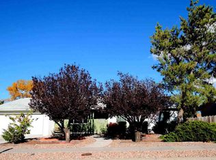 531 Paige Loop, Los Alamos, NM 87544