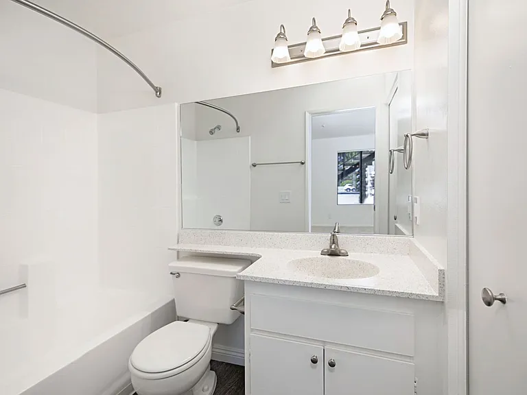 2567 Orange Ave — Photo 18