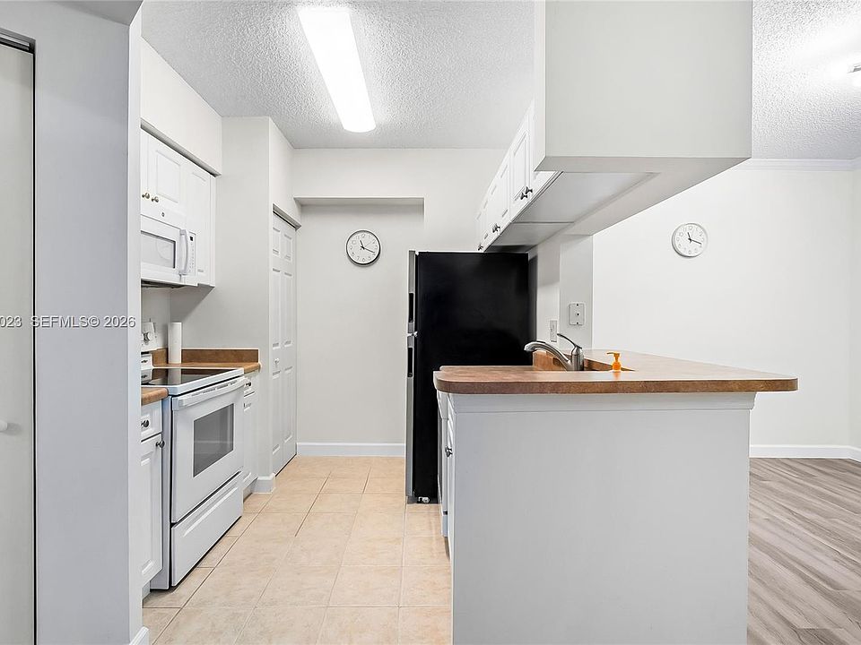 1st image of 17150 N Bay Rd APT 2301