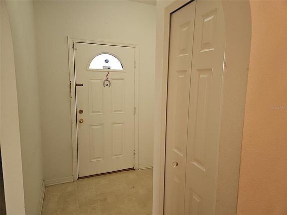 2nd image of 6925 Hemlock Rd