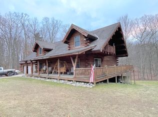 2176 Arrow Dr NE, Sand Lake, MI 49343