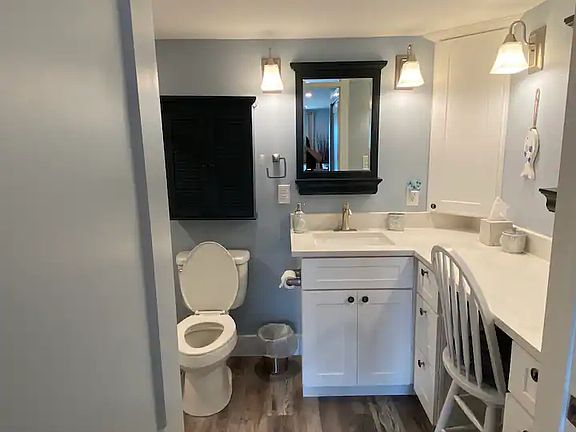 2nd image of 71 Nassau Dr APT 304