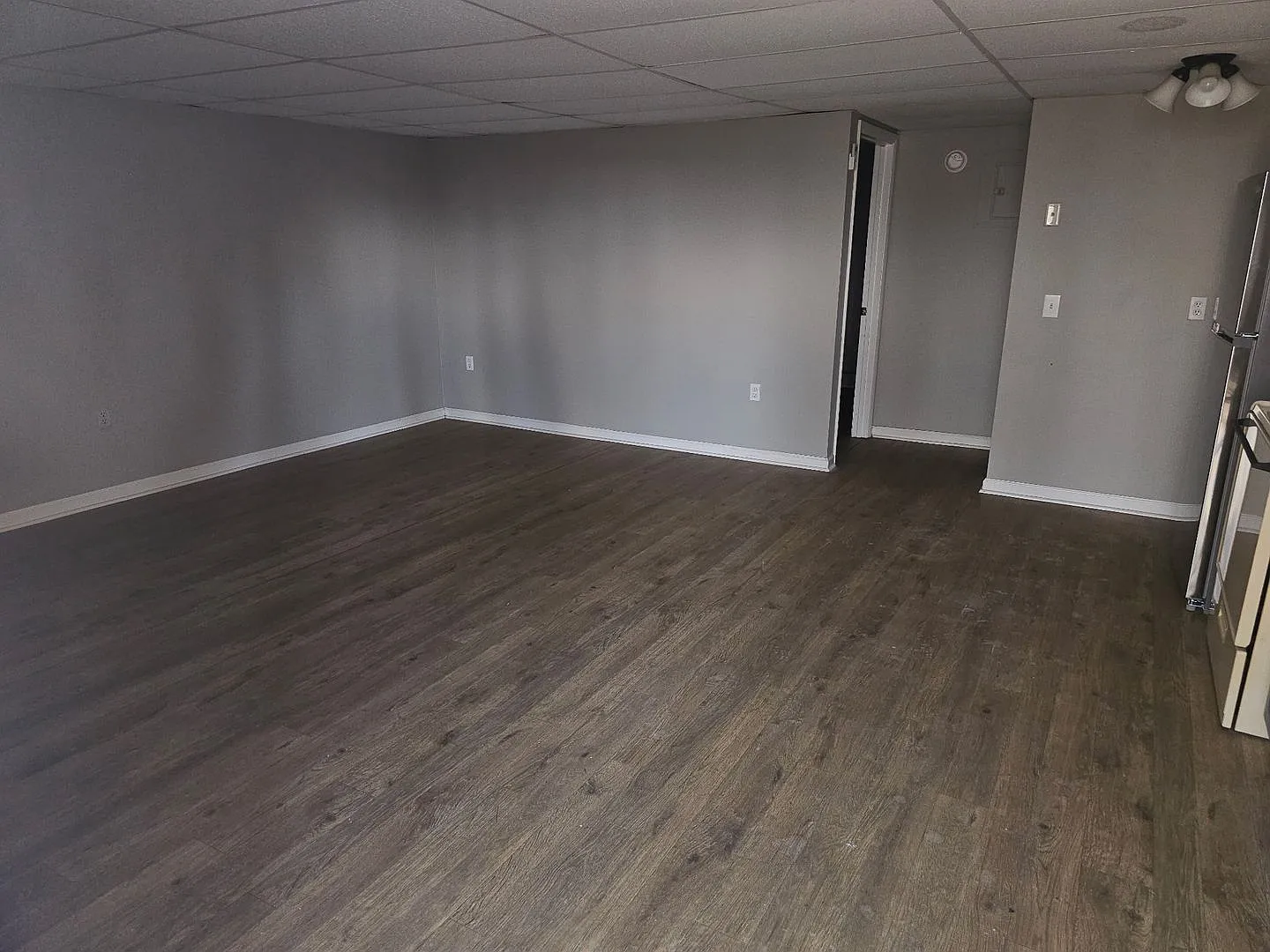 Cedar Trace Apartments - 1213 West Reservoir Ave — Photo 3