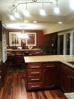 New light fixture in kitchen, adjustable heads