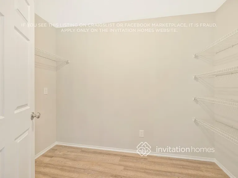 2888 Creekbend Dr — Photo 18